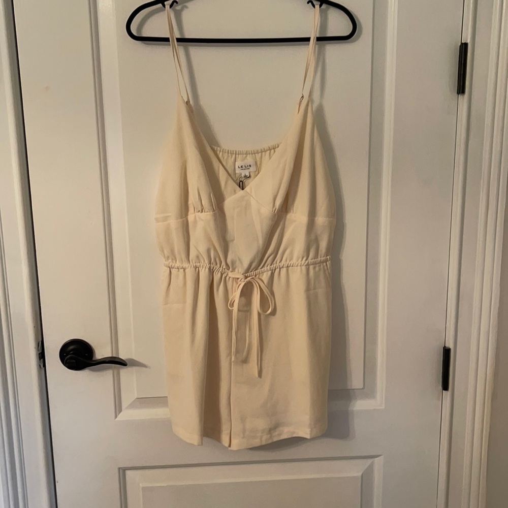 Cream romper